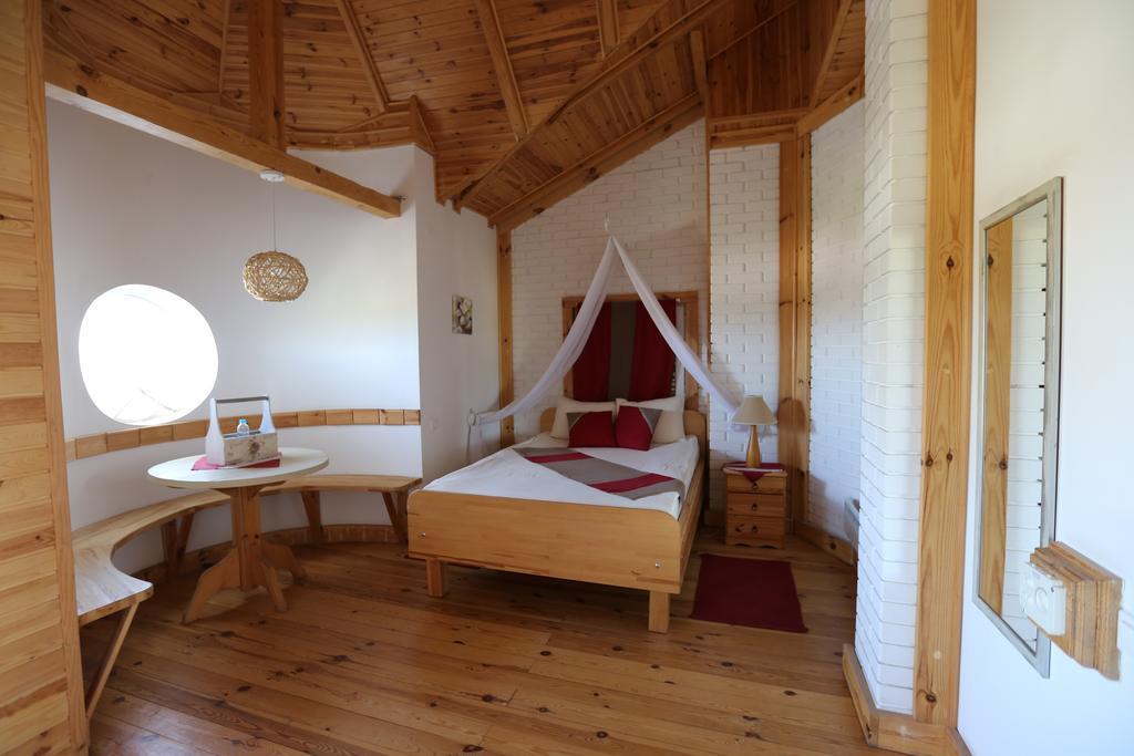 Maison Blanche Ecohouse Mytnitsa Extérieur photo